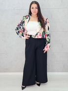 Komplet garniturowy z krótką marynarką i szerokimi spodniami Stylowa XL