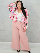 Komplet garniturowy z krótką marynarką i szerokimi spodniami Stylowa XL