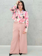 Komplet garniturowy z krótką marynarką i szerokimi spodniami Stylowa XL