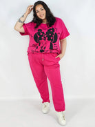 Komplet plus size XXL – bluzka i spodnie dresowe z modnym nadrukiem Stylowa XL