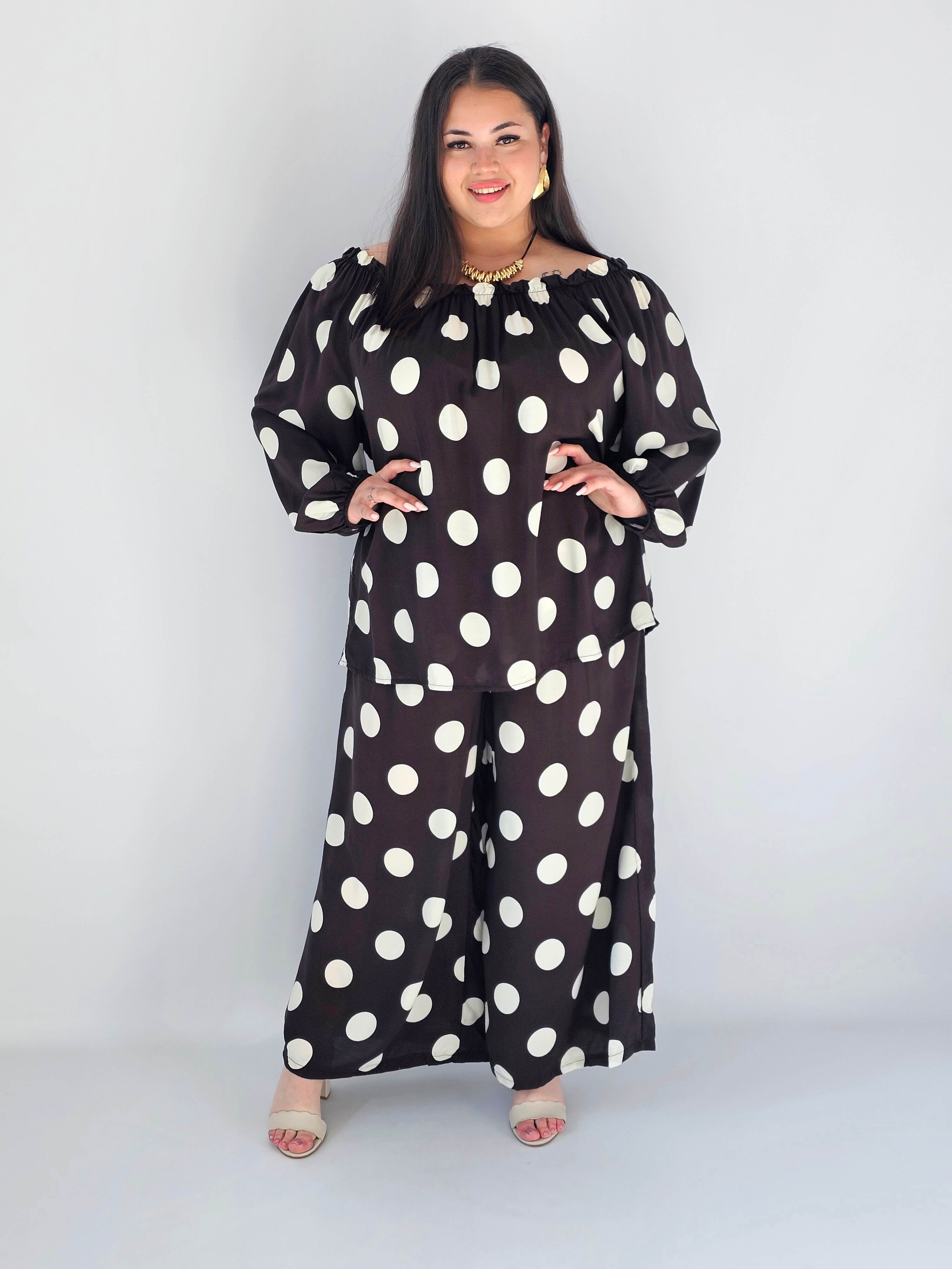 Komplet plus size hiszpanka w grochy – elegancki komplet XXL spodnie i bluzka Stylowa XL