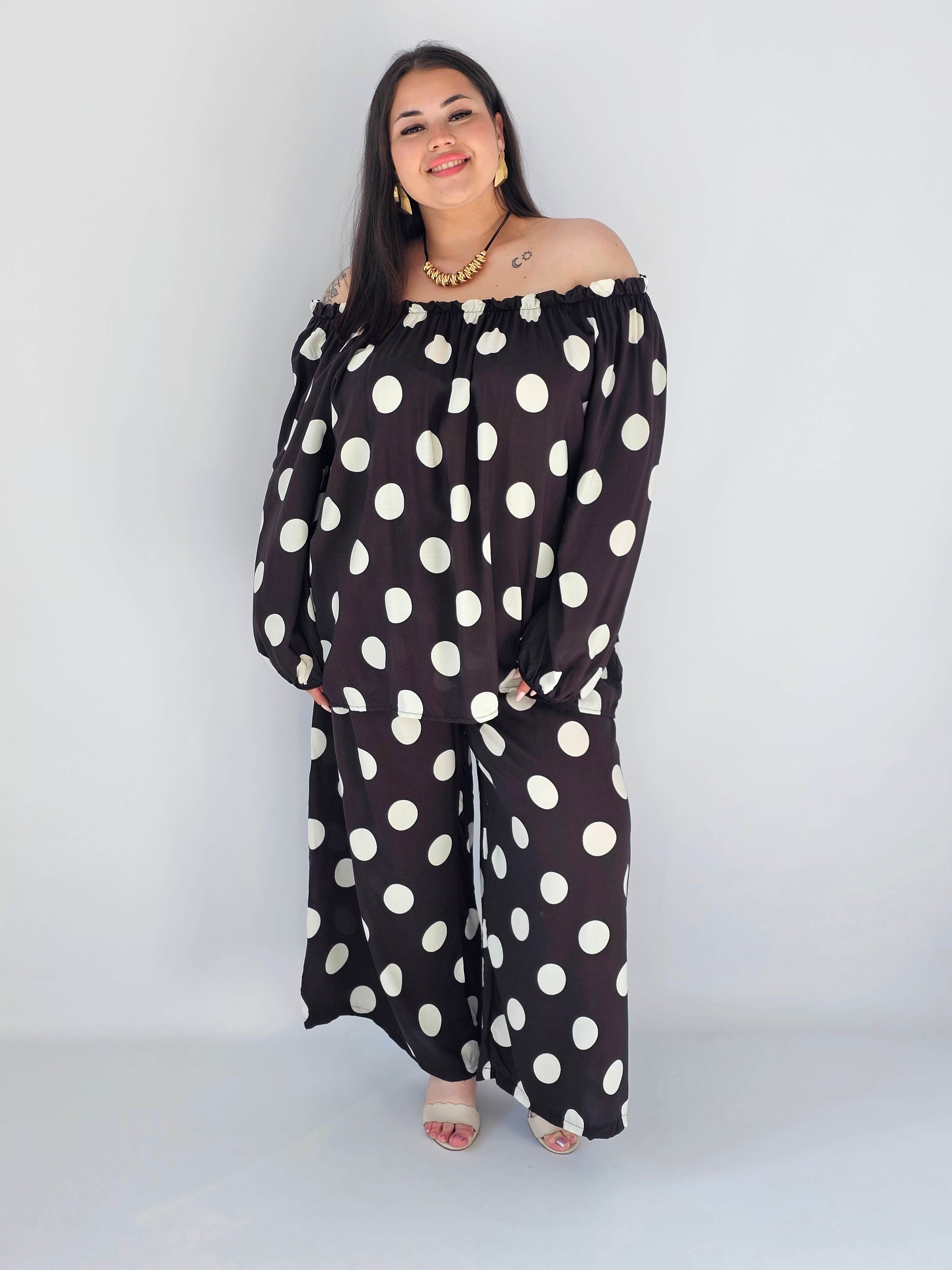 Komplet plus size hiszpanka w grochy – elegancki komplet XXL spodnie i bluzka Stylowa XL