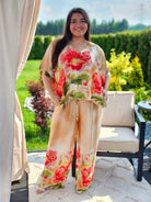 Komplet satynowy z kwiatowym nadrukiem - beż Stylowa XL