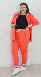 Komplet sportowy w energetycznym kolorze Stylowa XL