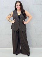 Komplet z kamizelką plus size – elegancka moda XXL na każdą okazję Stylowa XL