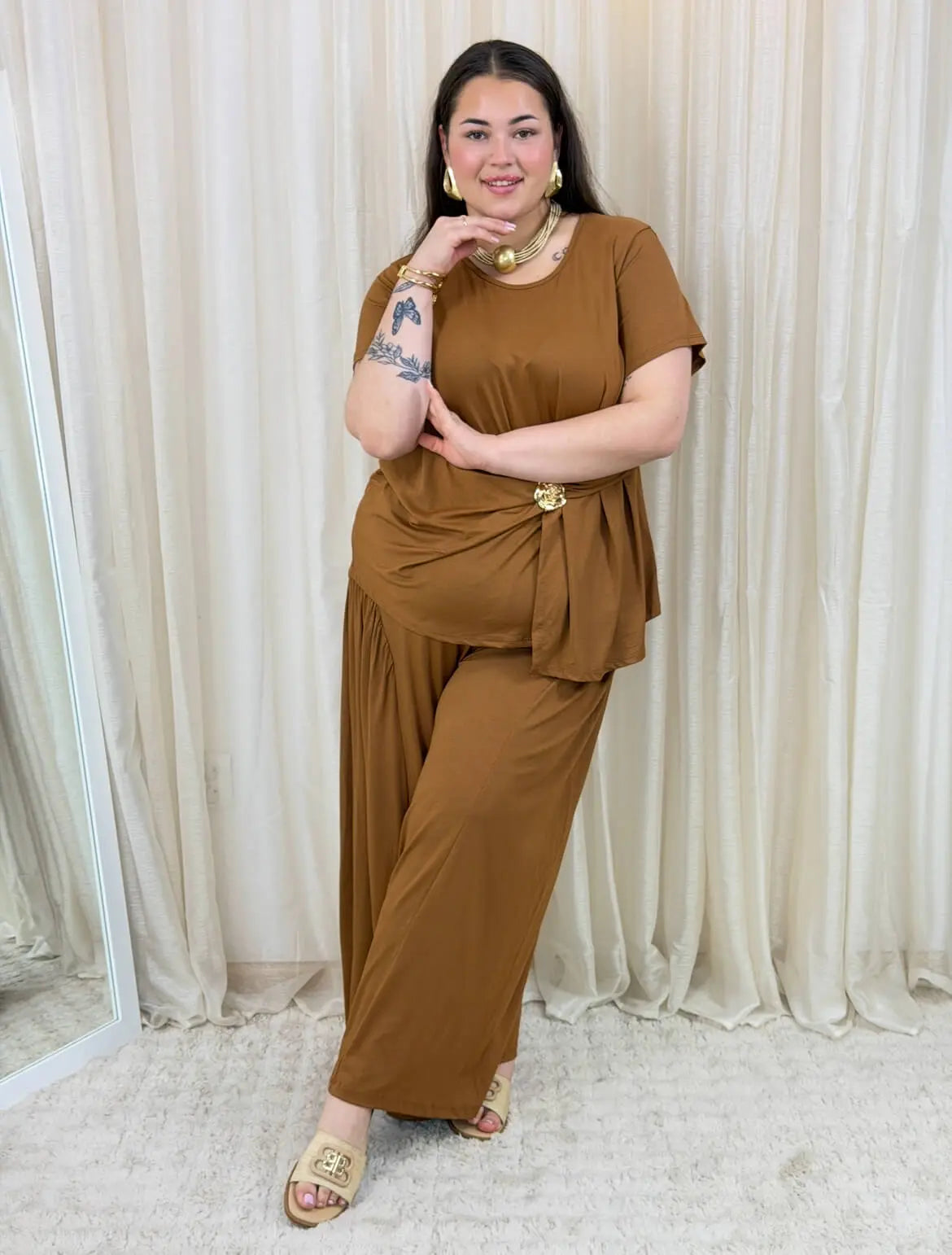 Komplet z wiązaną bluzką i szerokimi spodniami Stylowa XL