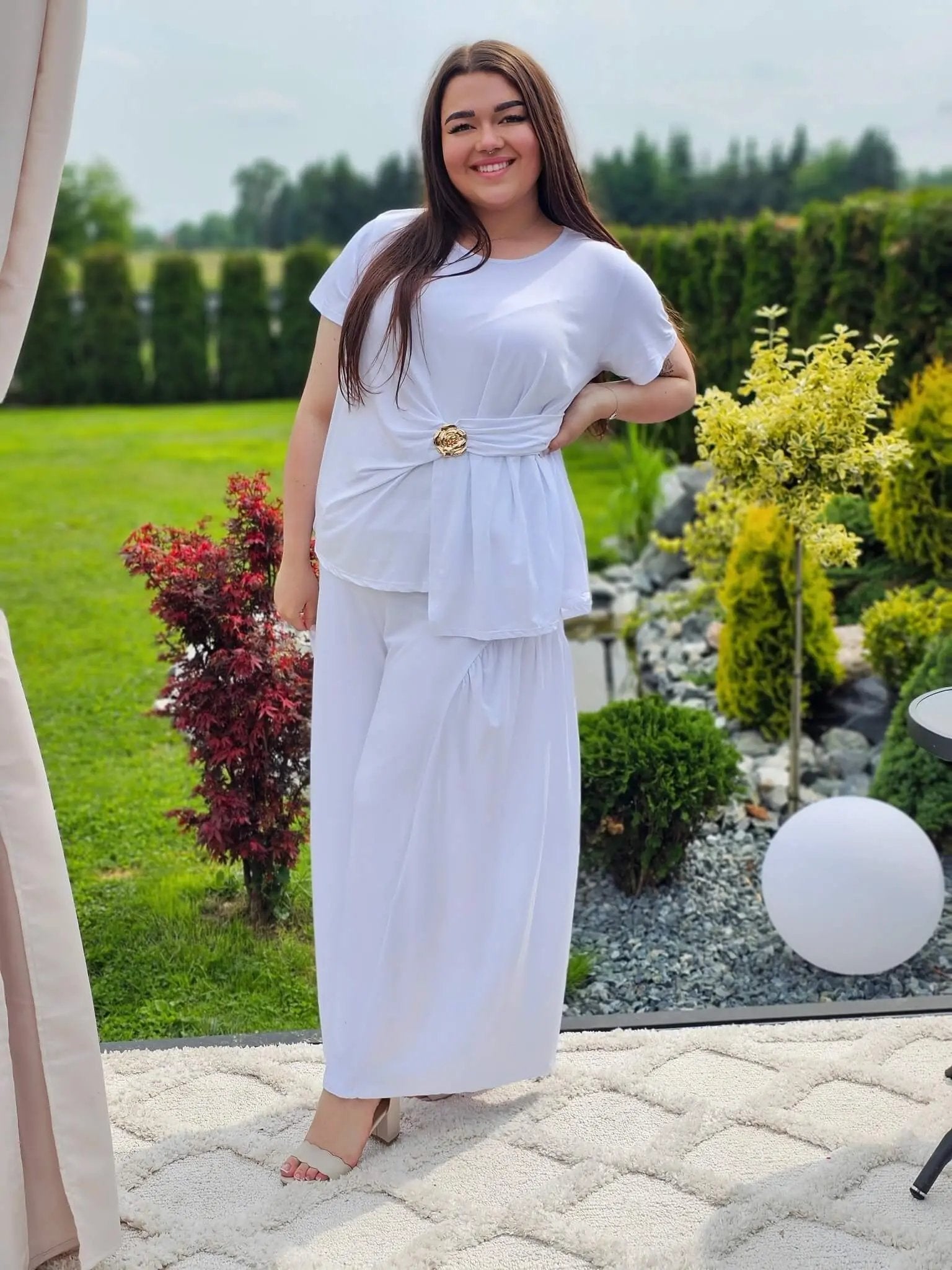 Komplet z wiązaną bluzką i szerokimi spodniami Stylowa XL