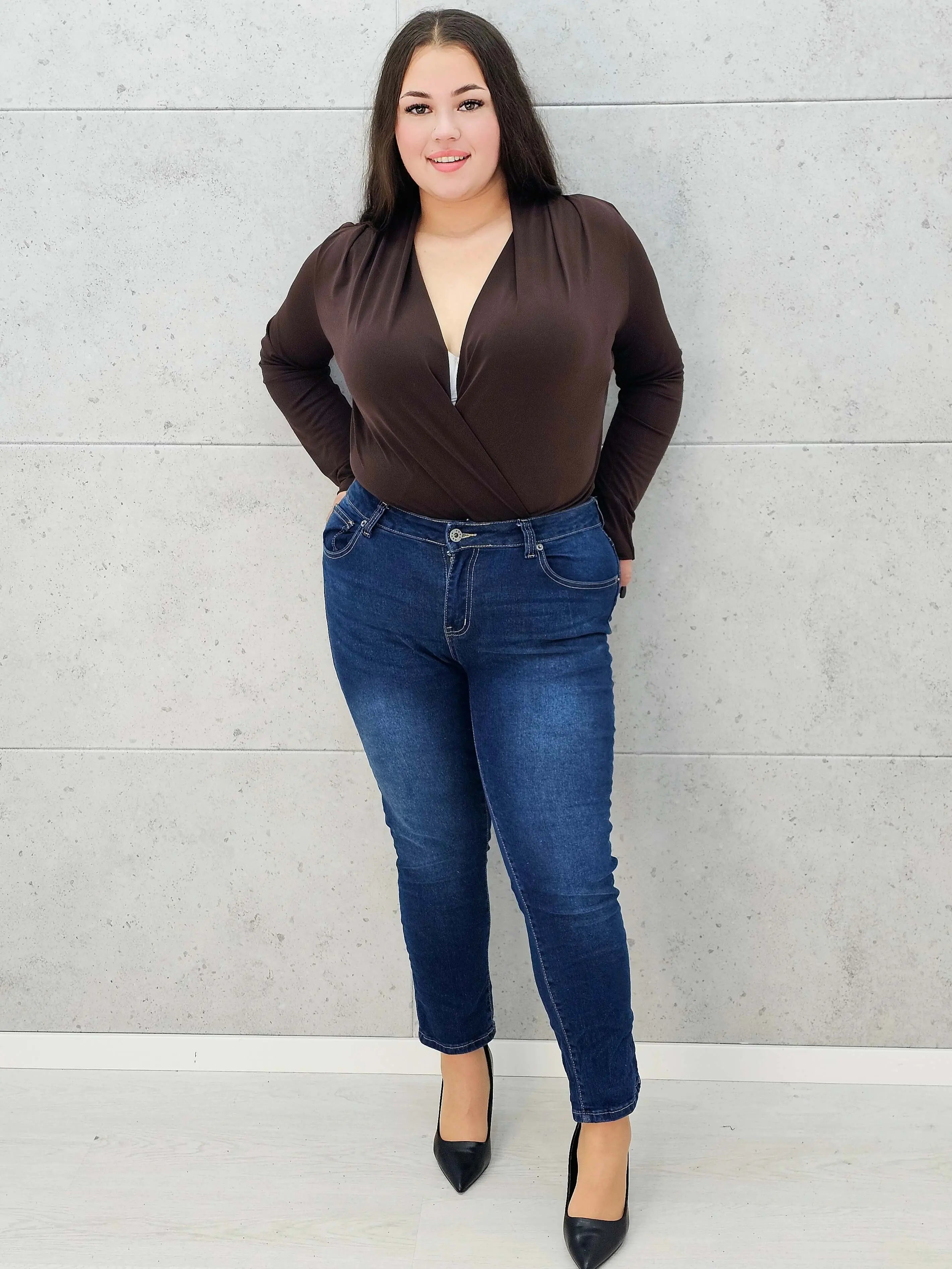 body kopertowe brązowe plus size – całość