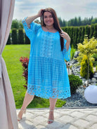 Koronkowa sukienka z falowanym dołem Stylowa XL