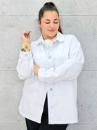 Koszula Oversize Denim Plus Size StylowaXL – Styl i Wygoda dla Kobiet XXL Stylowa XL