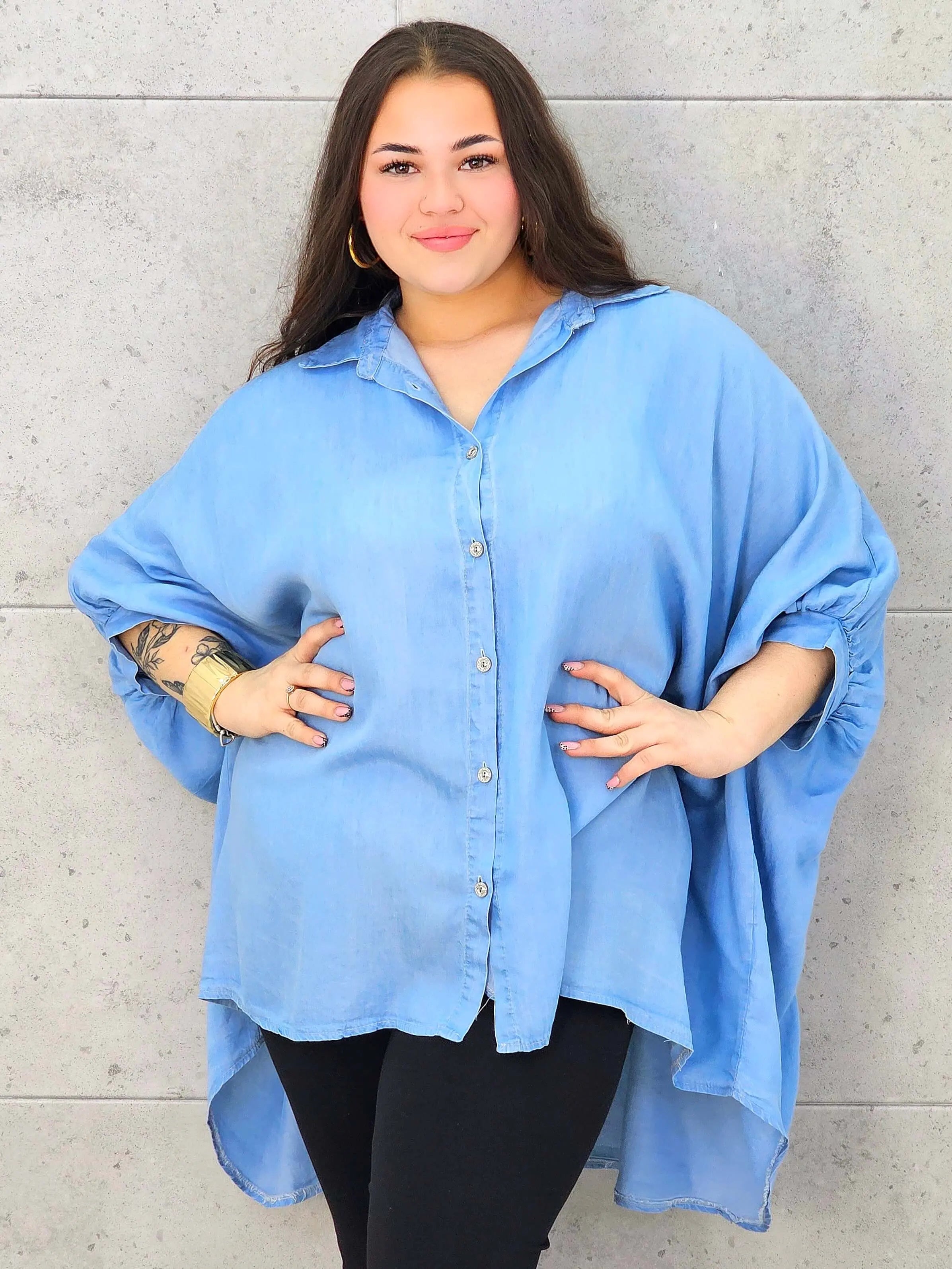 Koszula jeansowa plus size oversize z szerokimi rękawami – Stylowa XL Stylowa XL