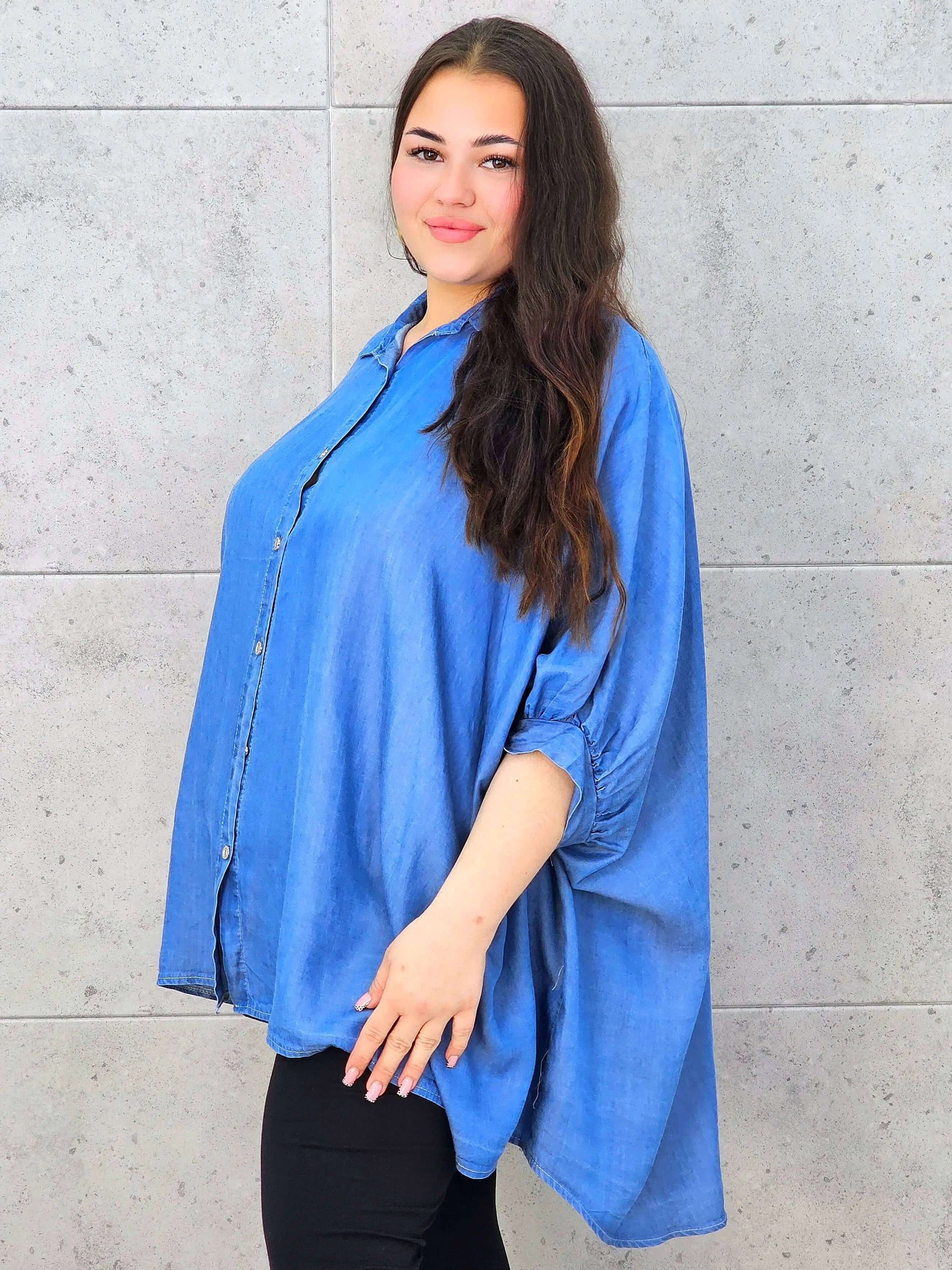 Koszula jeansowa plus size oversize z szerokimi rękawami – Stylowa XL Stylowa XL