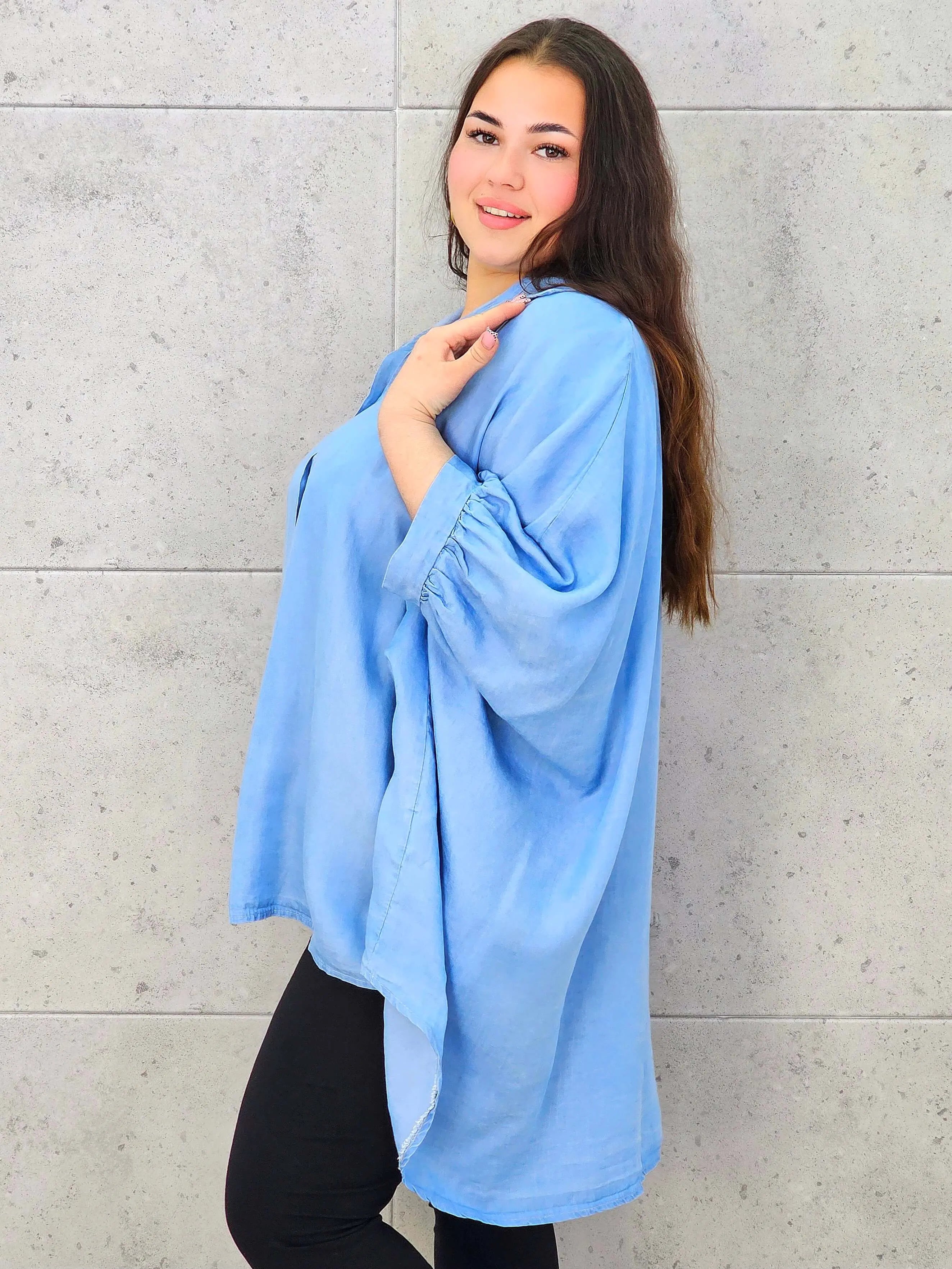 Koszula jeansowa plus size oversize z szerokimi rękawami – Stylowa XL Stylowa XL