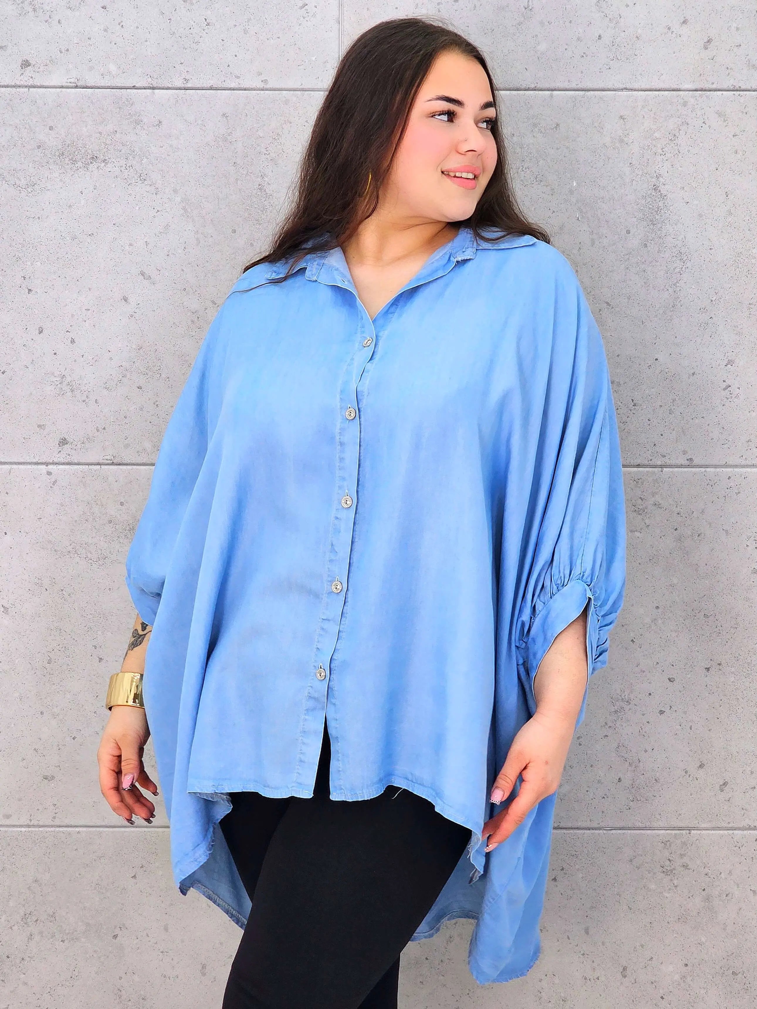 Koszula jeansowa plus size oversize z szerokimi rękawami – Stylowa XL Stylowa XL