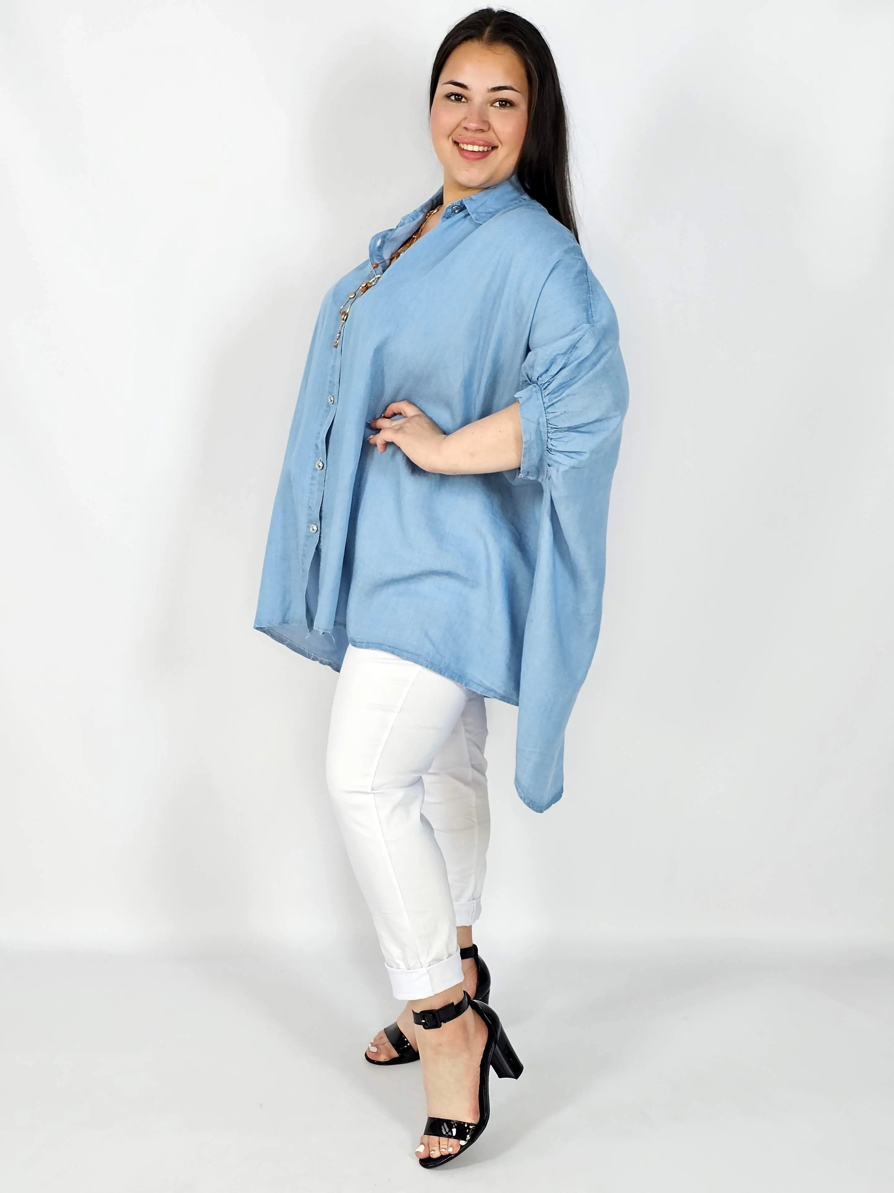 Koszula jeansowa plus size oversize z szerokimi rękawami – Stylowa XL Stylowa XL