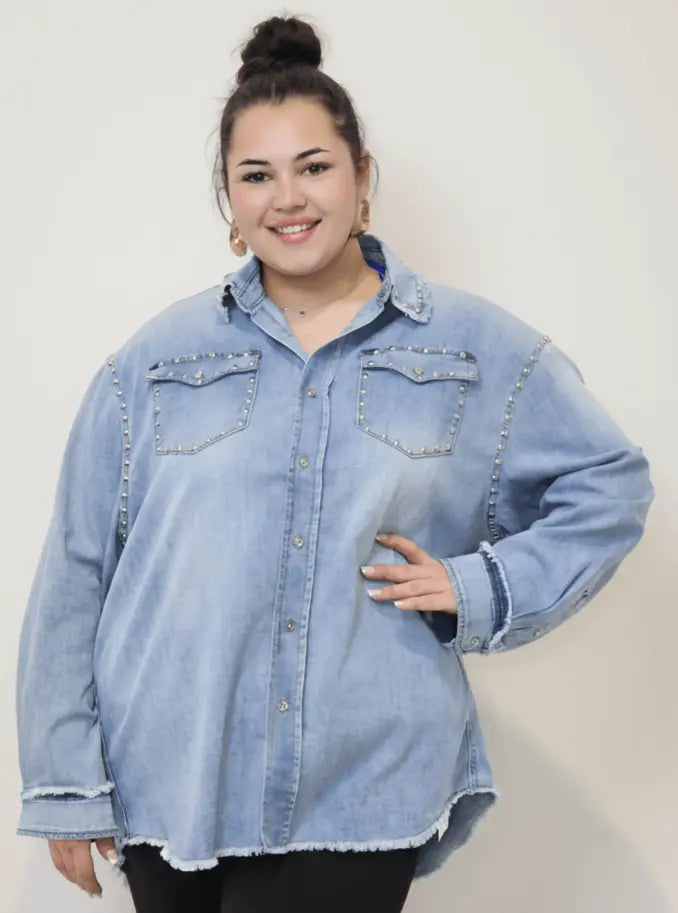 Koszula jeansowa plus size z ozdobnymi nitami – modna koszula XXL dla kobiet Stylowa XL