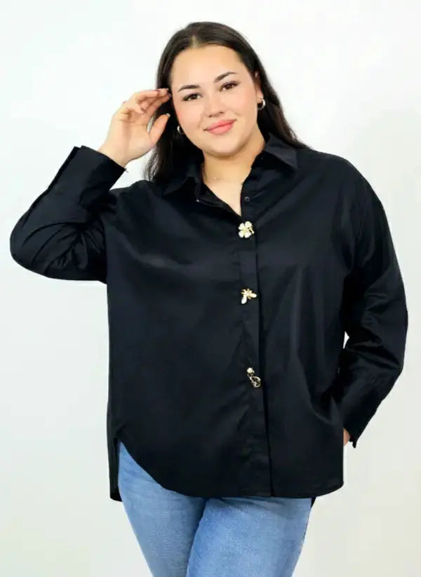 Koszula plus size XXL z ozdobnymi guzikami – klasyka dla kobiet plus size Stylowa XL