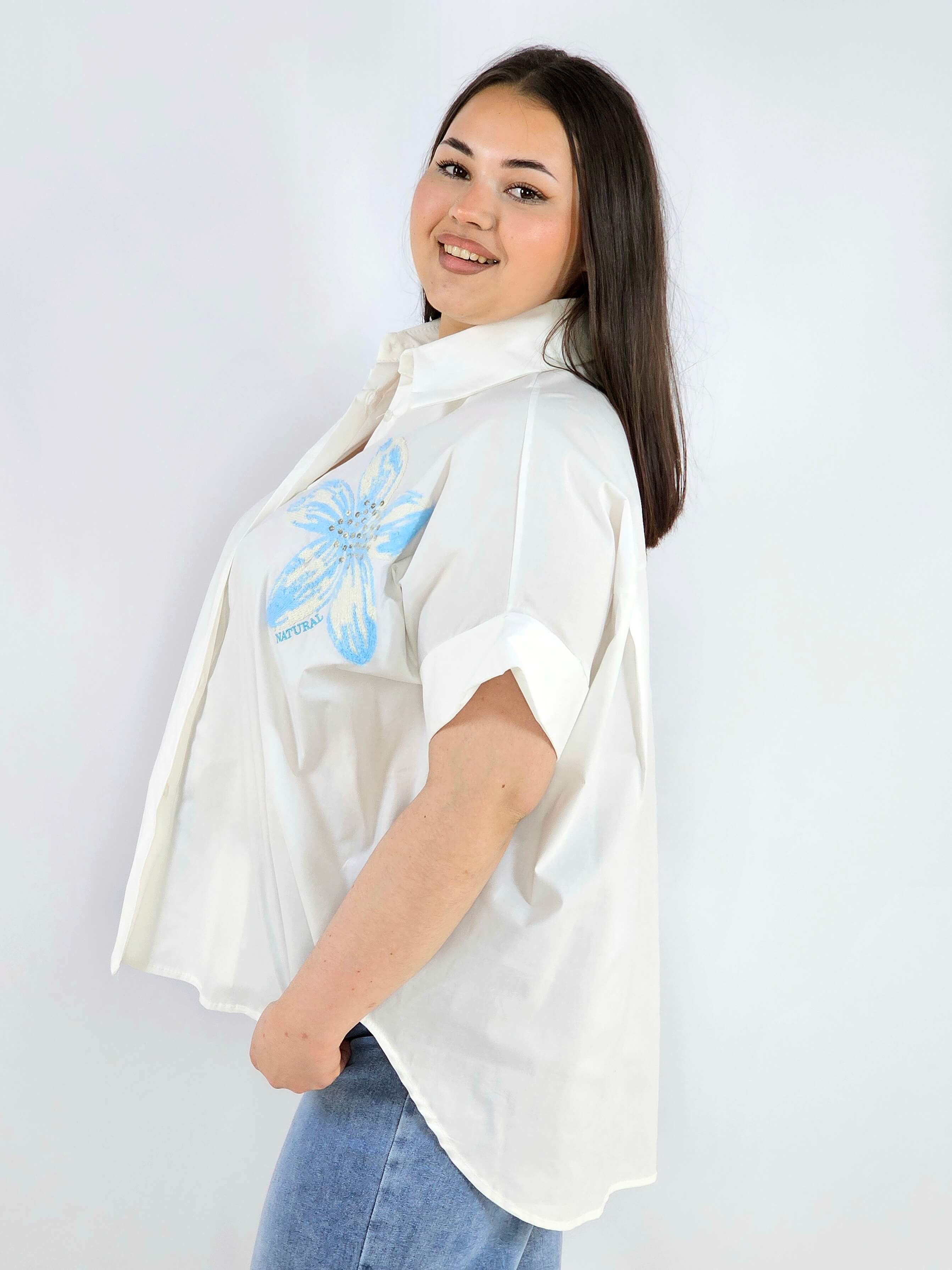 Koszula plus size Zeta Otto z kwiatową aplikacją oversize lekka i stylowa Stylowa XL