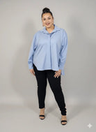 Koszula plus size damska klasyczna z kołnierzykiem – elegancka i wygodna Stylowa XL