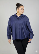 Koszula plus size damska klasyczna z kołnierzykiem – elegancka i wygodna Stylowa XL