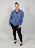 Koszula plus size damska klasyczna z kołnierzykiem – elegancka i wygodna Stylowa XL