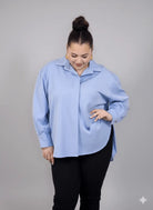 Koszula plus size damska klasyczna z kołnierzykiem – elegancka i wygodna Stylowa XL