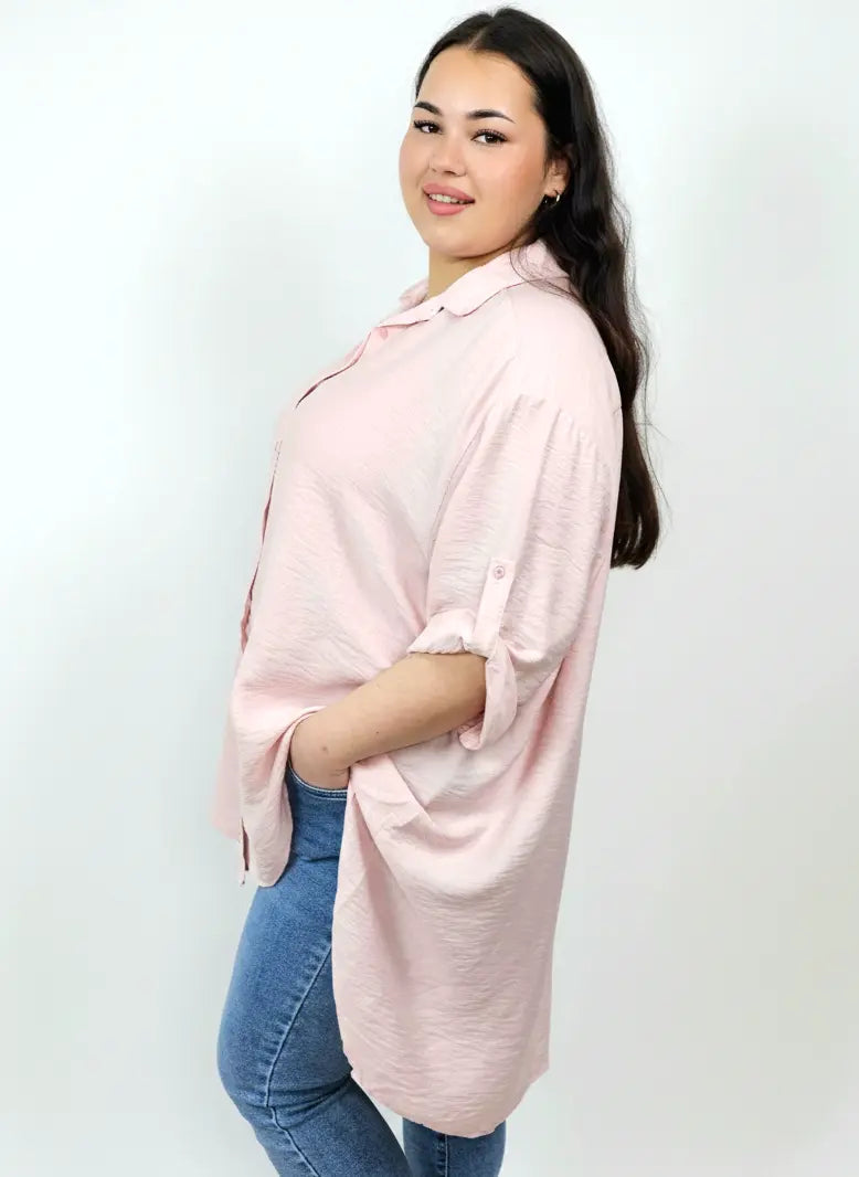Koszula plus size oversize z wydłużonym tyłem – styl i komfort XXL Stylowa XL