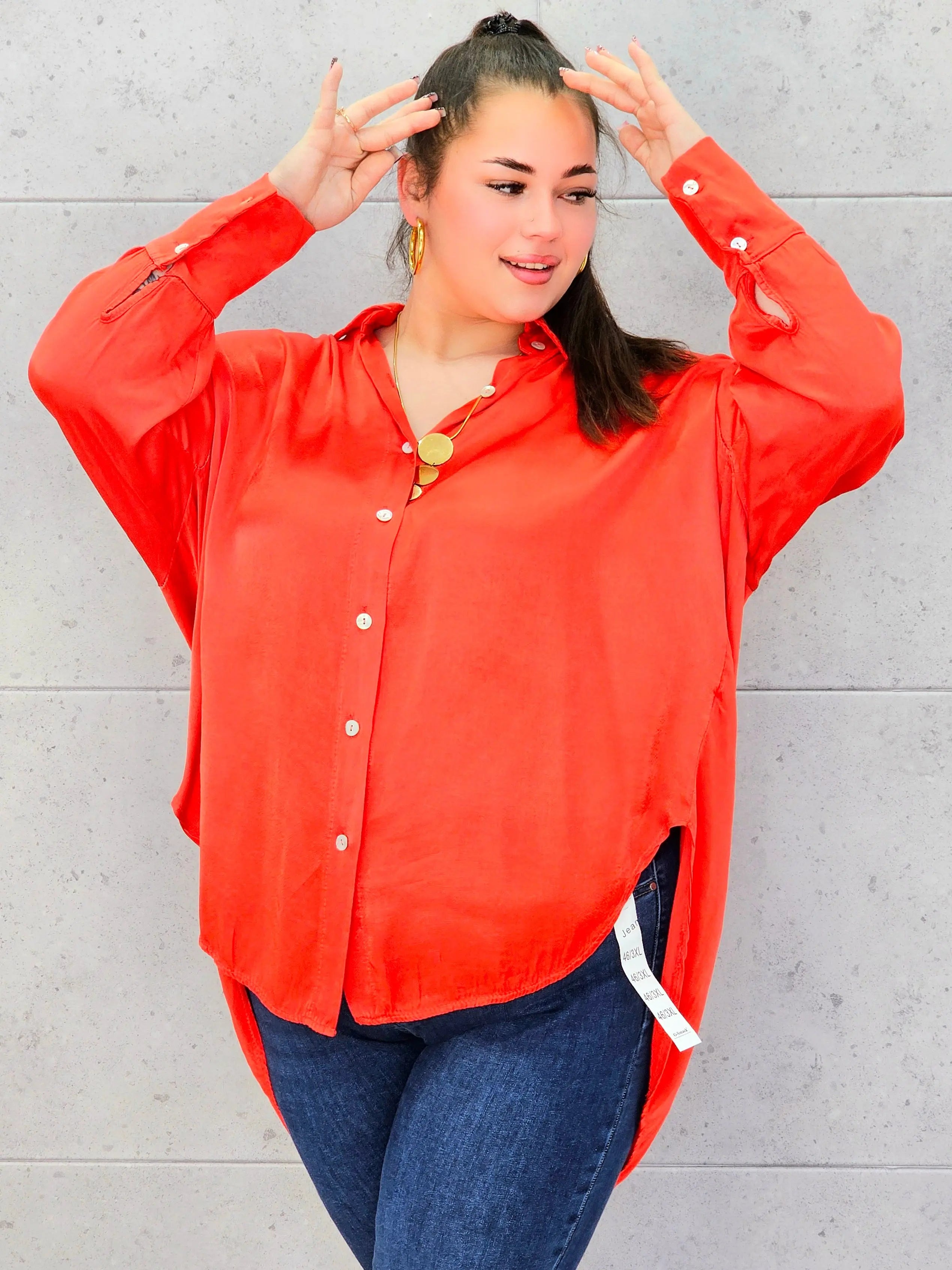 : Koszula plus size satynowa – elegancja, lekkość i maksimum komfortu Stylowa XL