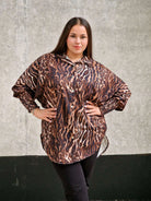 Koszula plus size w zwierzęcy print o luźnym kroju  Stylowa XL Stylowa XL