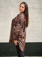 Koszula plus size w zwierzęcy print o luźnym kroju  Stylowa XL Stylowa XL
