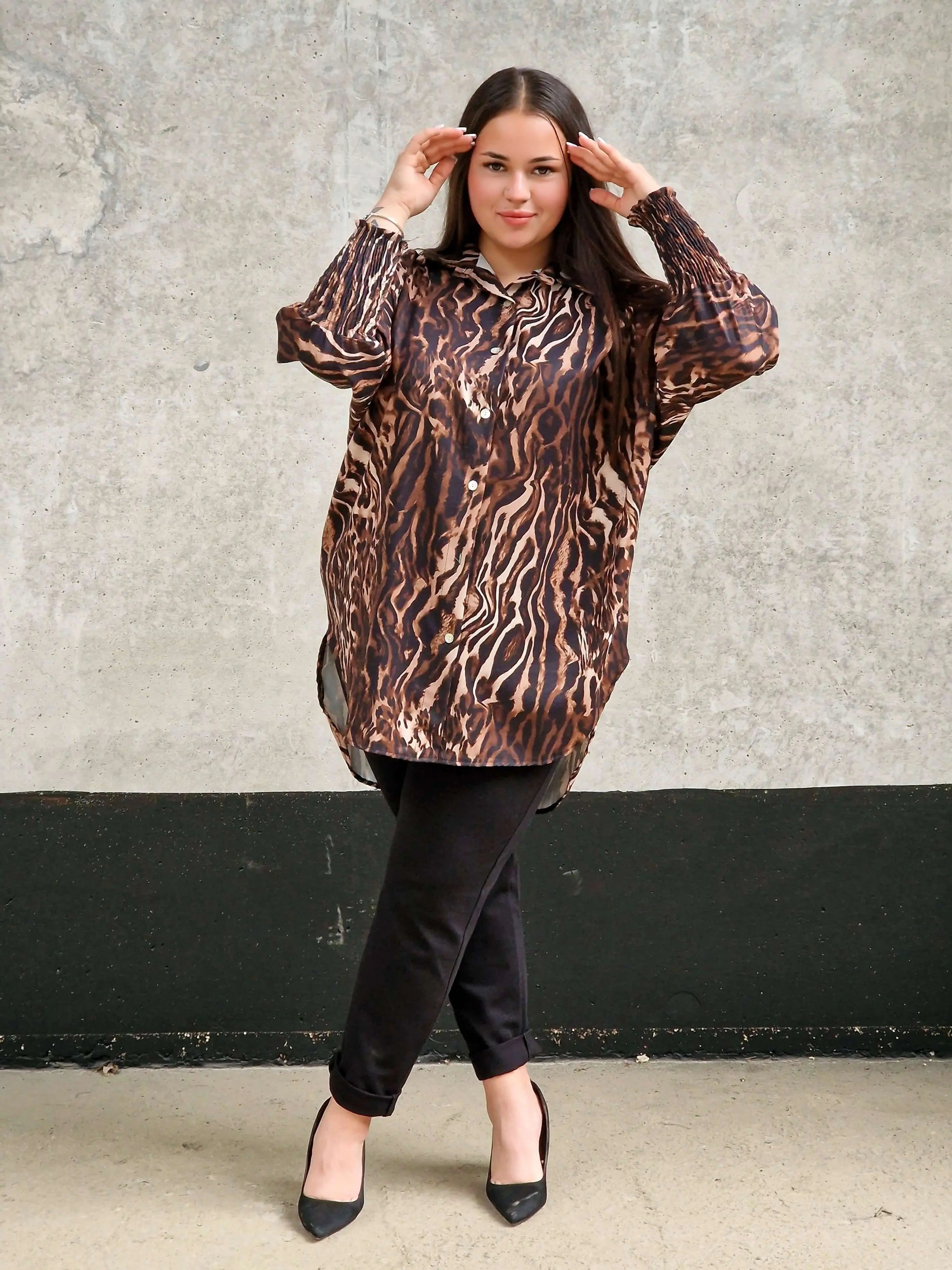 Koszula plus size w zwierzęcy print o luźnym kroju  Stylowa XL Stylowa XL