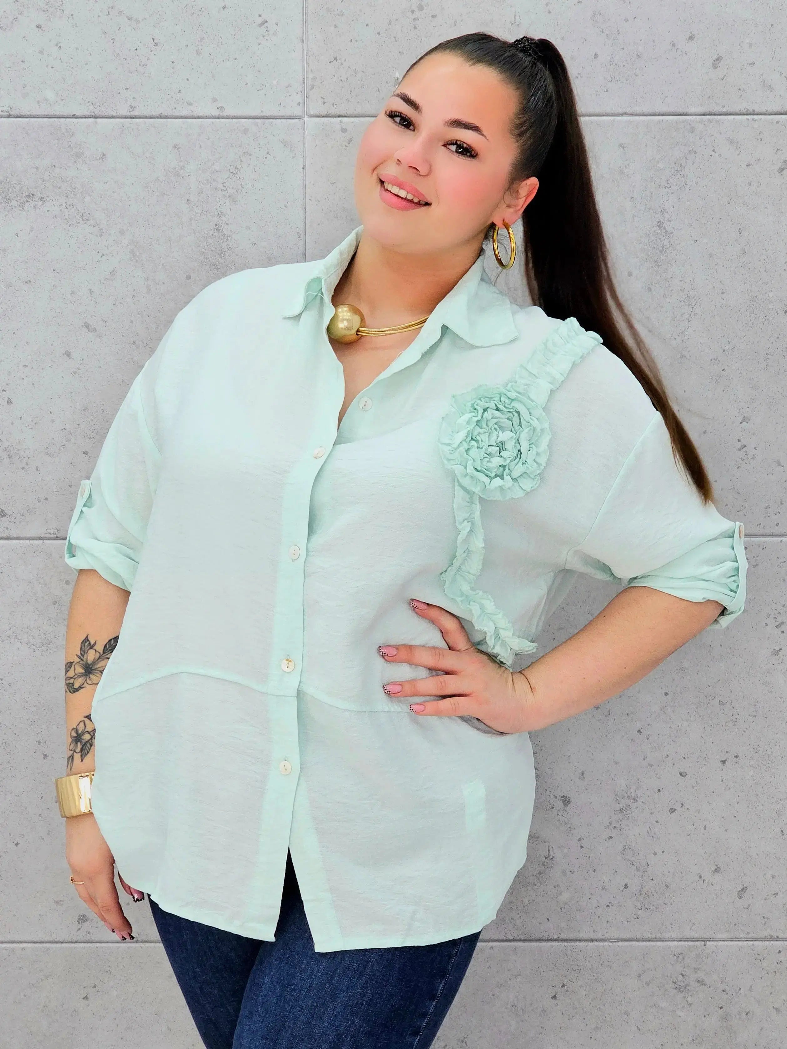 Koszula plus size z aplikacją kwiatową – stylowa koszula XXL Stylowa XL