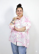 Koszula plus size z kobiecym wzorem i swobodnym fasonem Stylowa XL