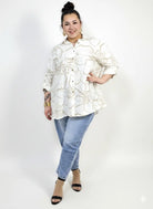 Koszula plus size z kobiecym wzorem i swobodnym fasonem Stylowa XL