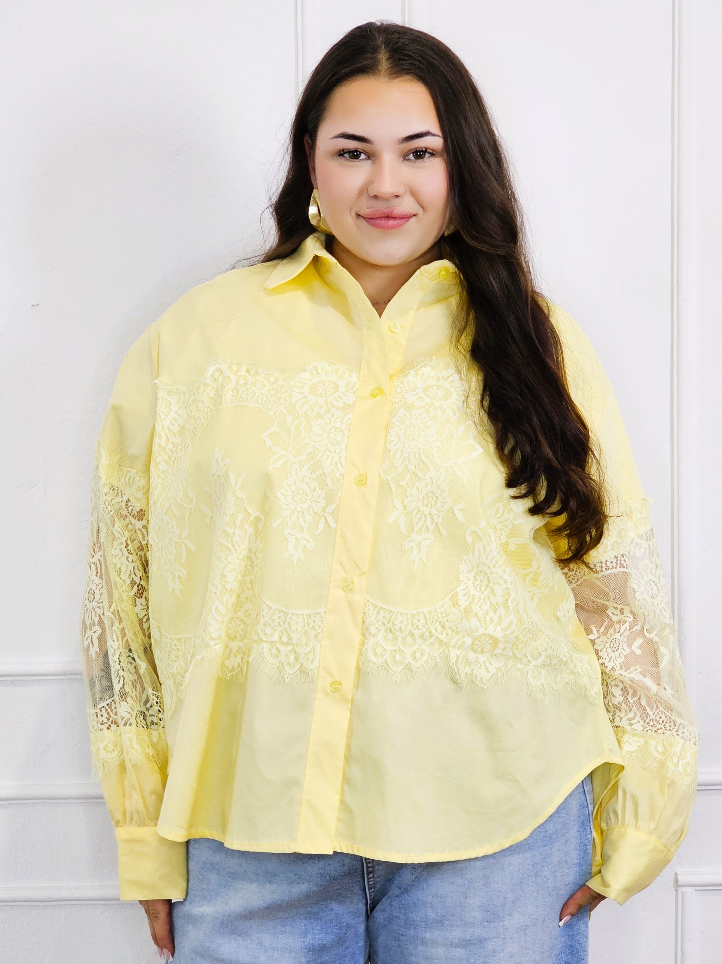 Koszula plus size z koronką – elegancja i szyk dla kobiet XL Stylowa XL