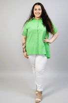 Koszula plus size z koronką – elegancka koszula XXL w kolorze fuksji i zieleni Stylowa XL