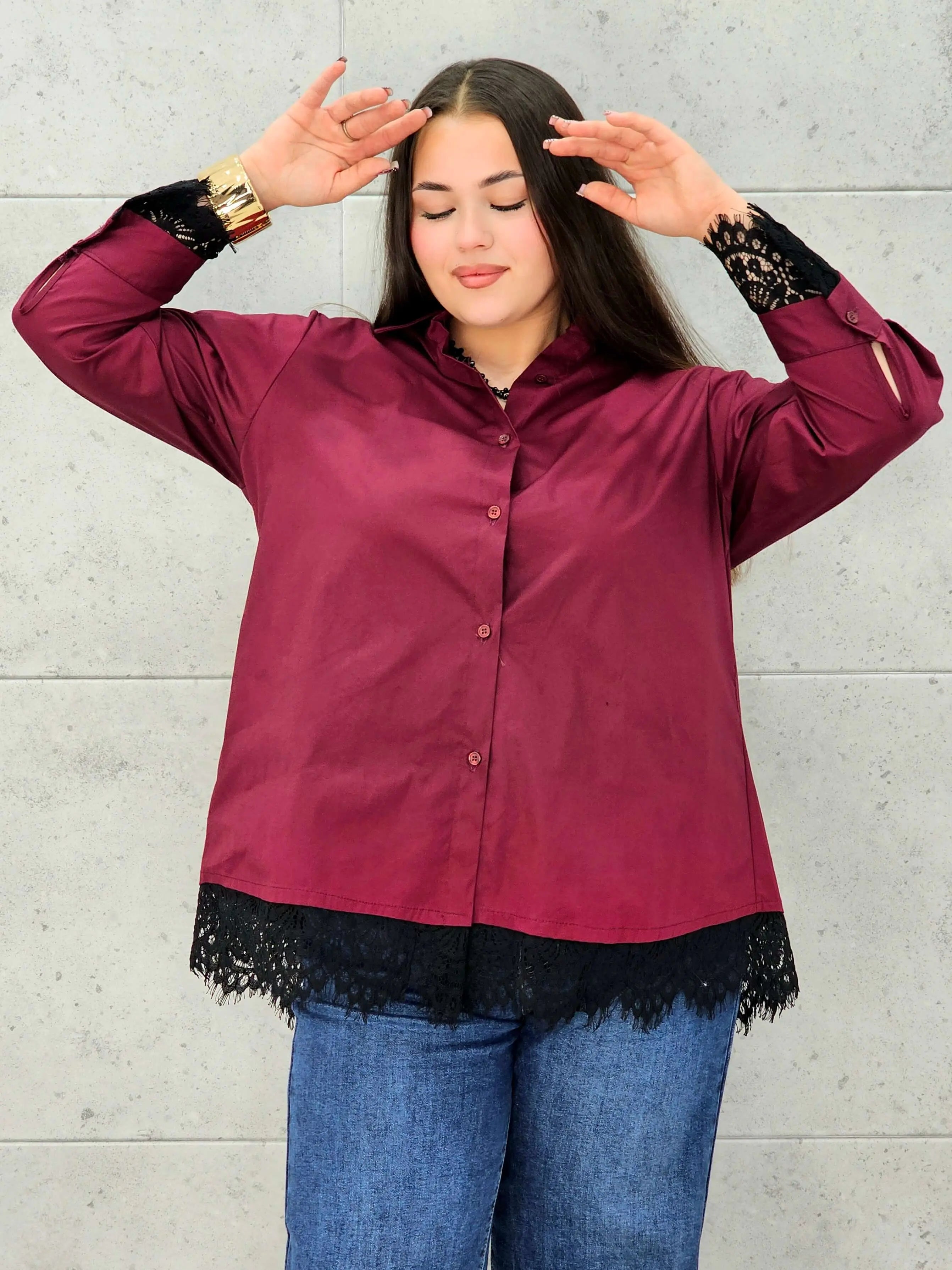 Koszula plus size z koronką– elegancka koszula XXL z koronkowym wykończeniem Stylowa XL