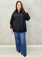 Koszula plus size z koronką– elegancka koszula XXL z koronkowym wykończeniem Stylowa XL