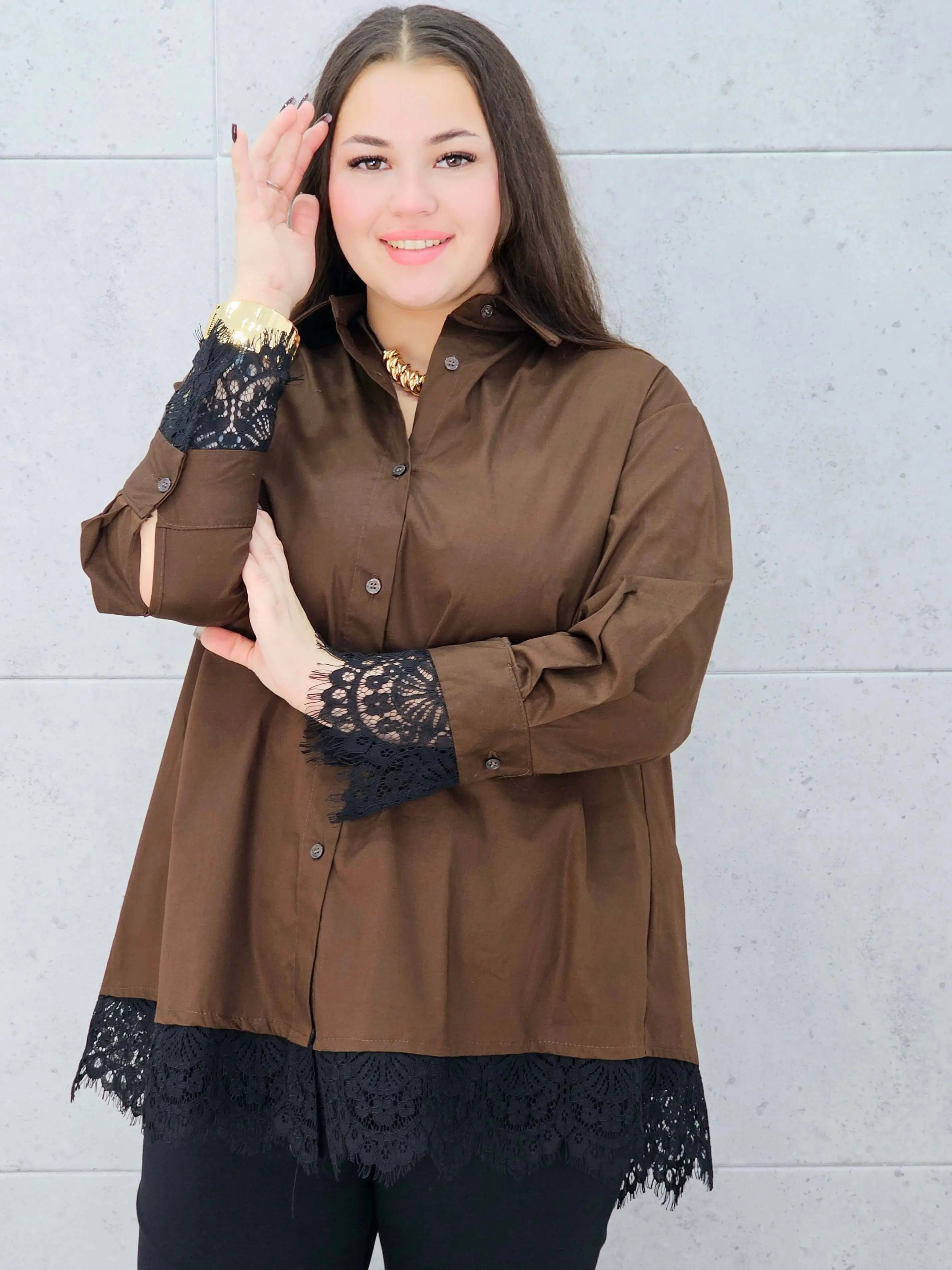 koszula z koronką brązowa plus size Stylowa XL – zapinana na guziki