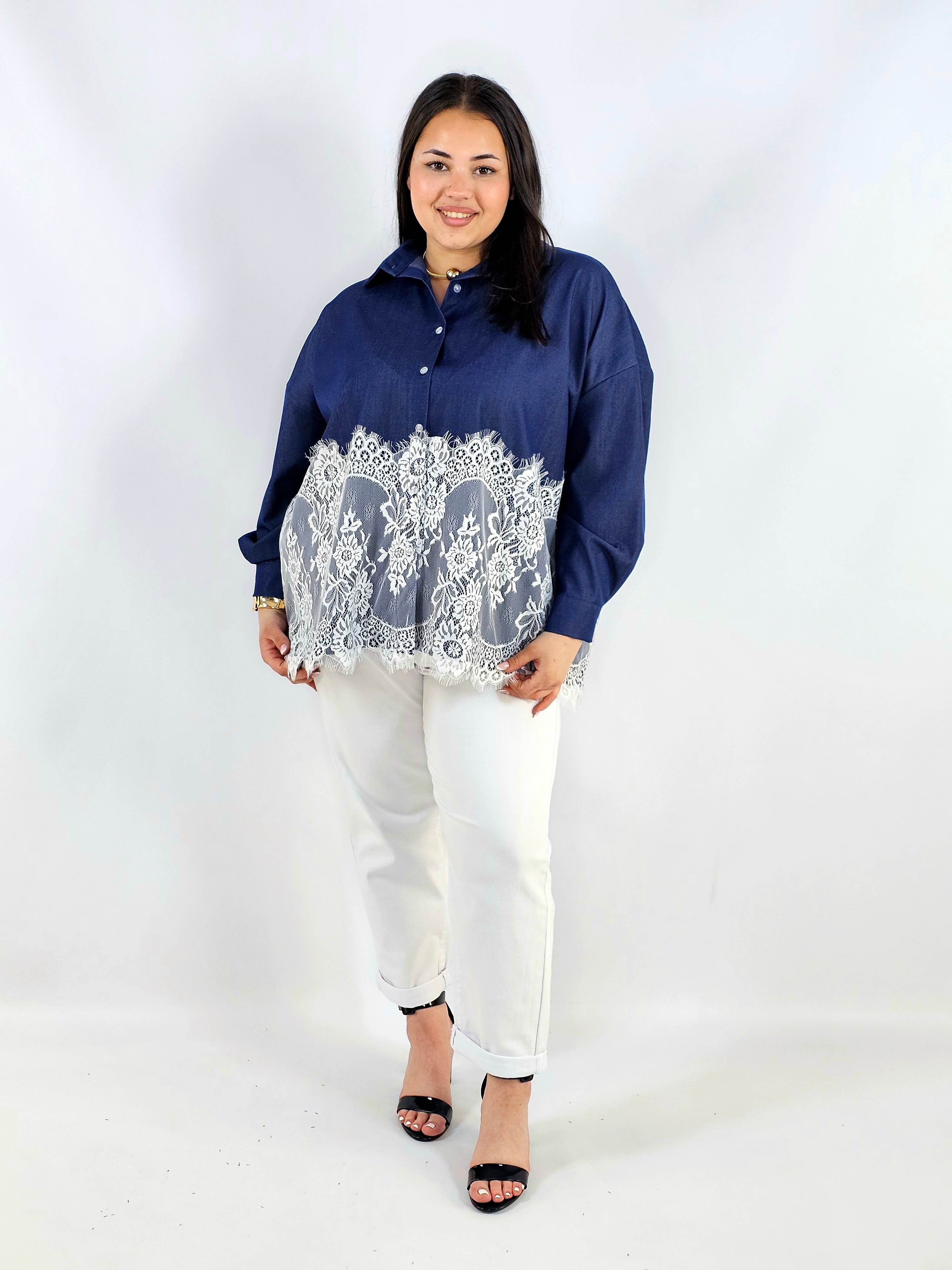 Koszula plus size z koronkowym dołem XXL – elegancki styl Stylowa XL