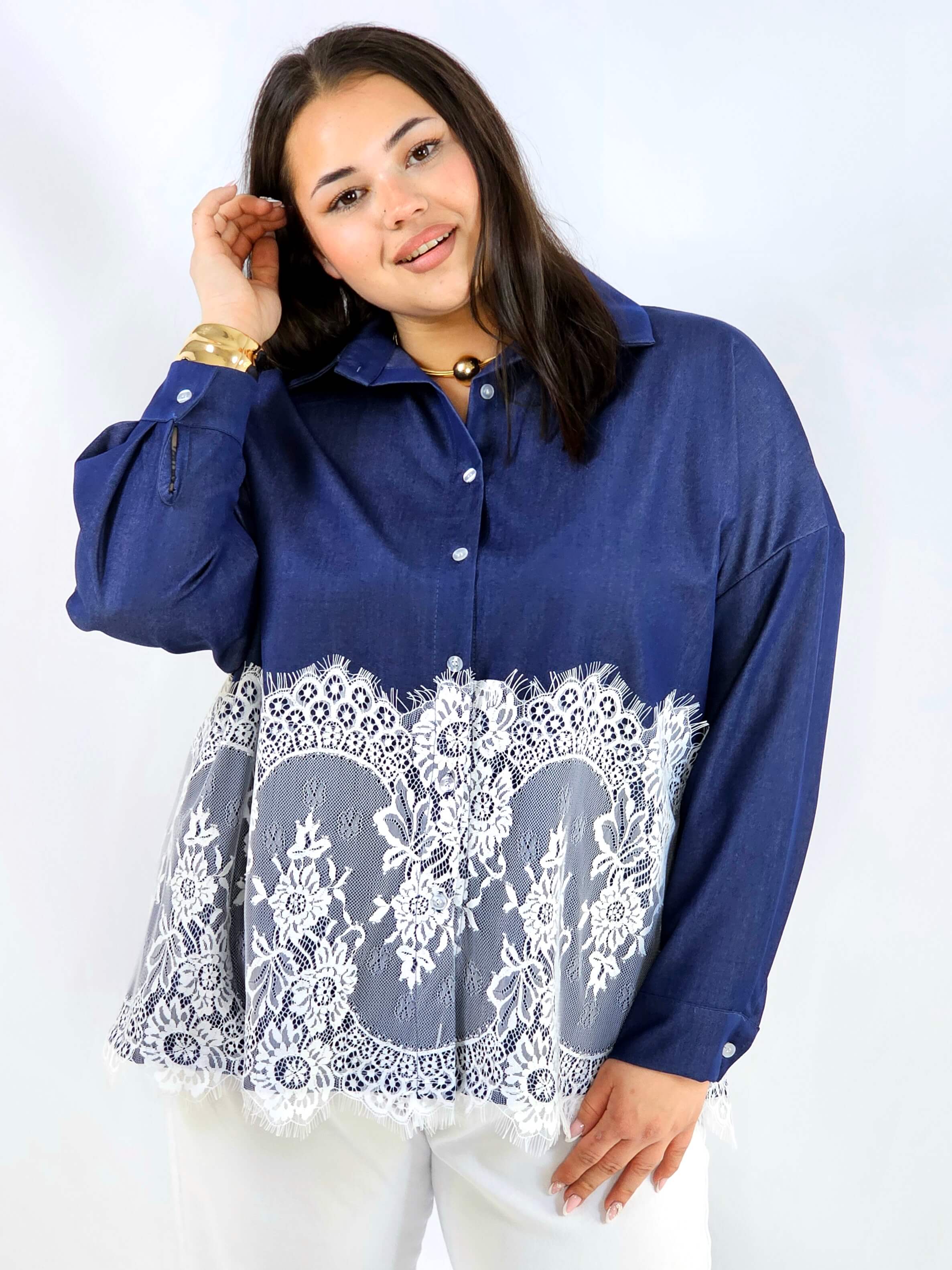 Koszula plus size z koronkowym dołem XXL – elegancki styl Stylowa XL