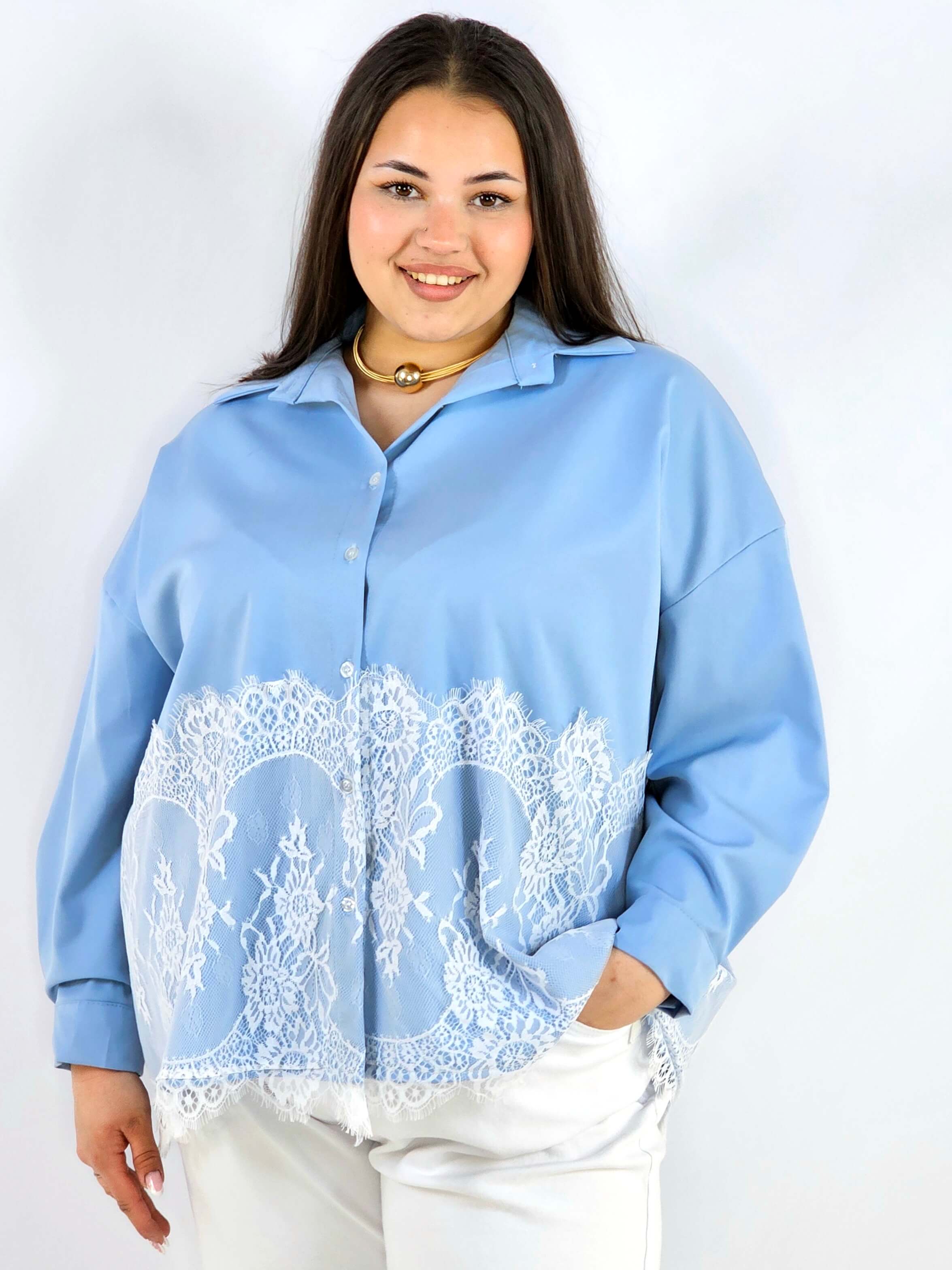Koszula plus size z koronkowym dołem XXL – elegancki styl Stylowa XL