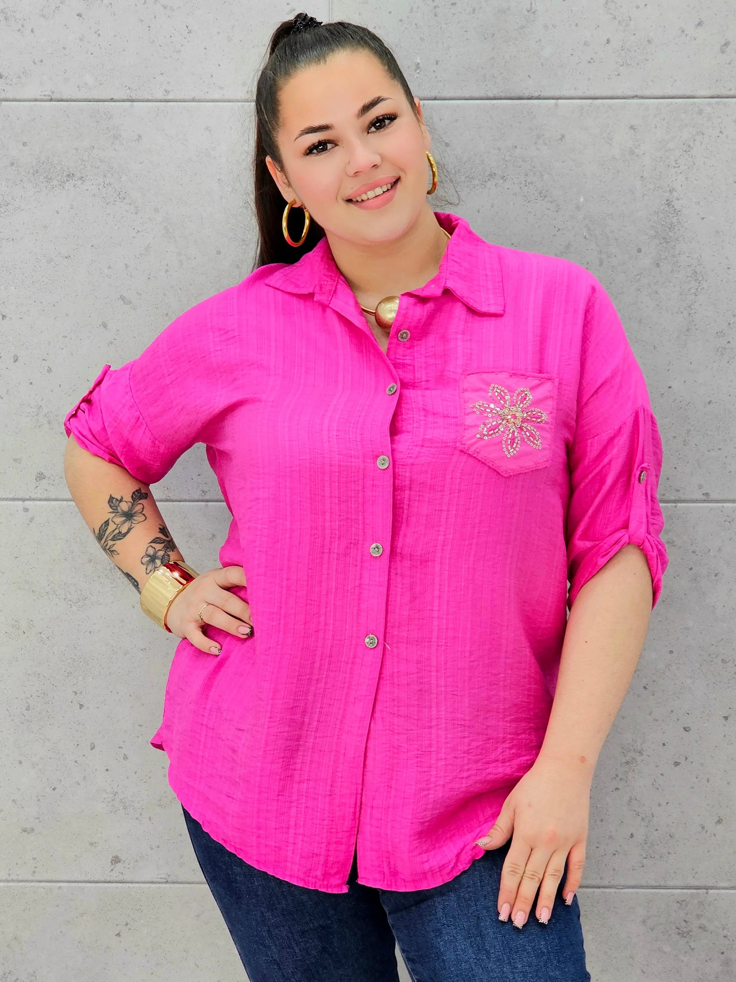 Koszula plus size z ozdobną kieszonką – stylowa i lekka koszula XXL Stylowa XL