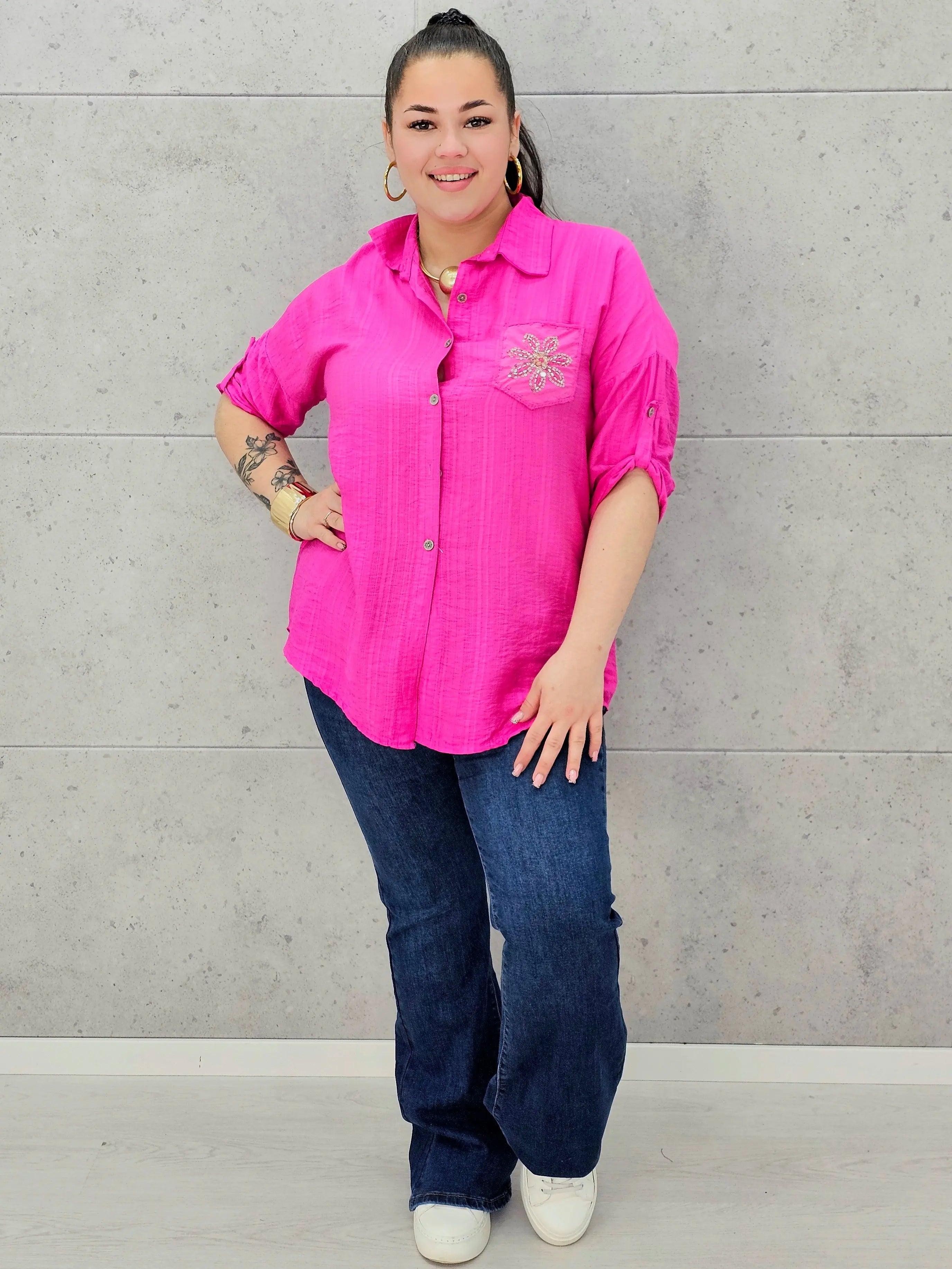 Koszula plus size z ozdobną kieszonką – stylowa i lekka koszula XXL Stylowa XL