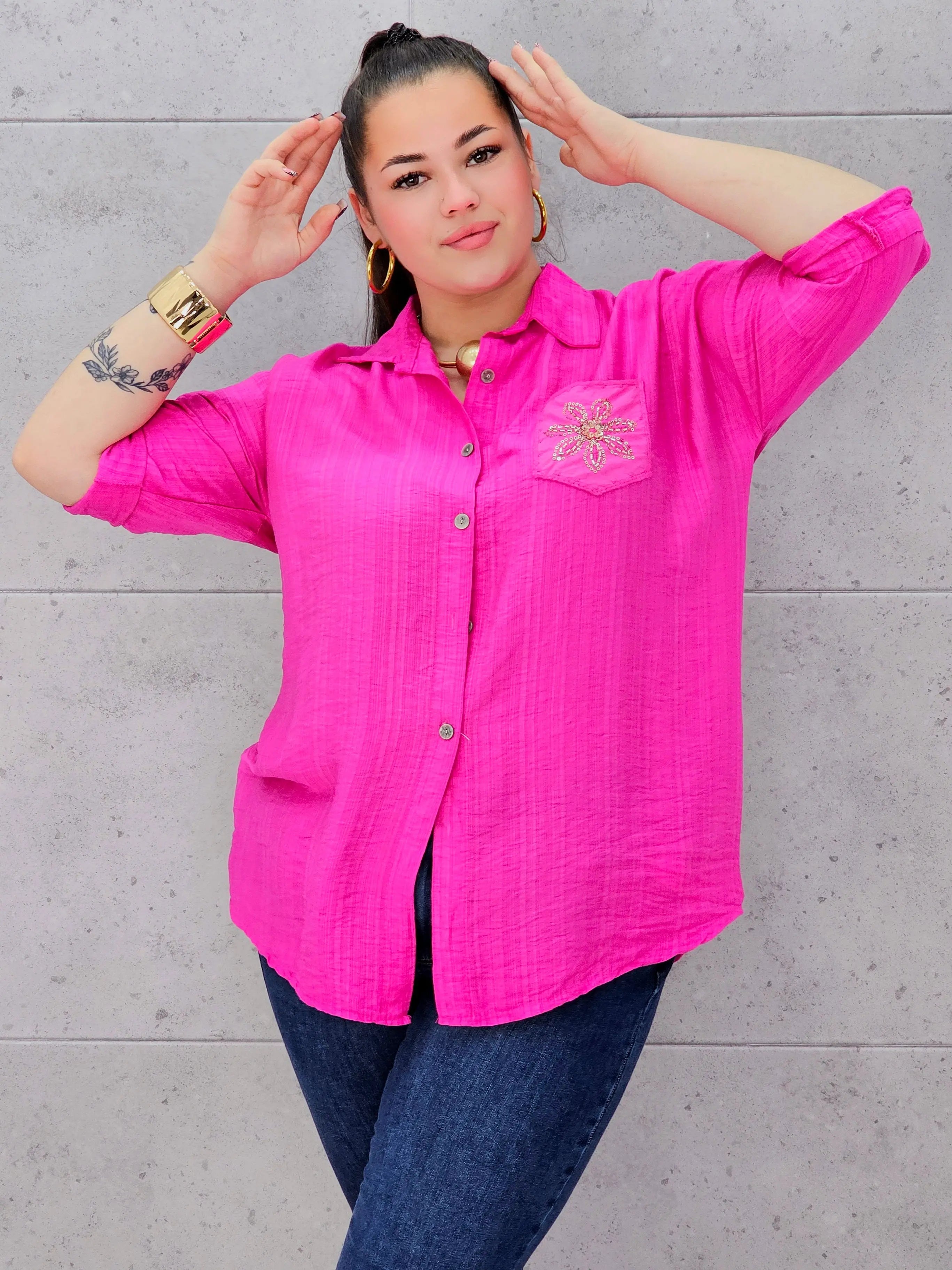 Koszula plus size z ozdobną kieszonką – stylowa i lekka koszula XXL Stylowa XL