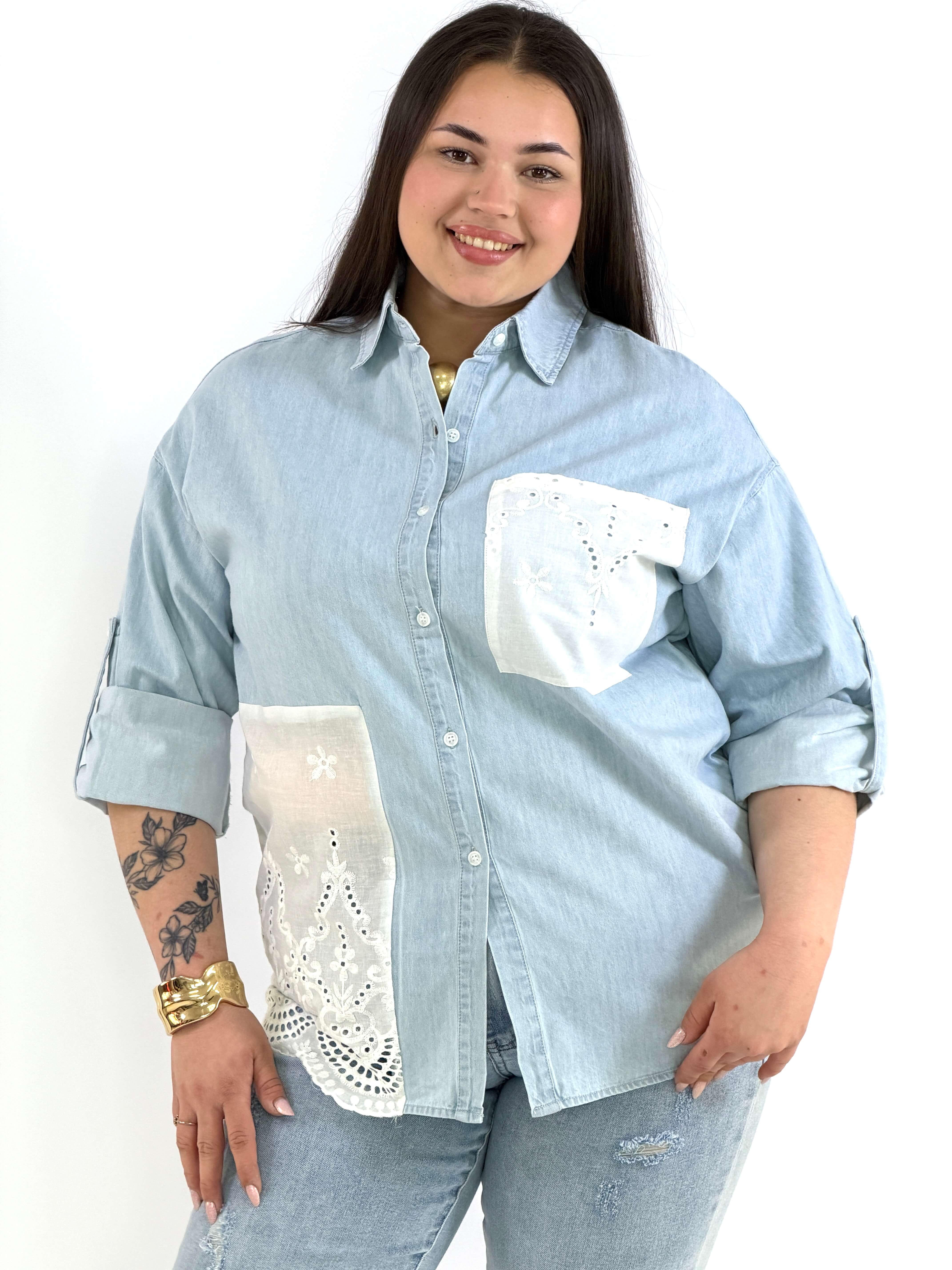 Koszula plus size z ozdobnymi wstawkami – modna koszula XXL dla kobiet Stylowa XL