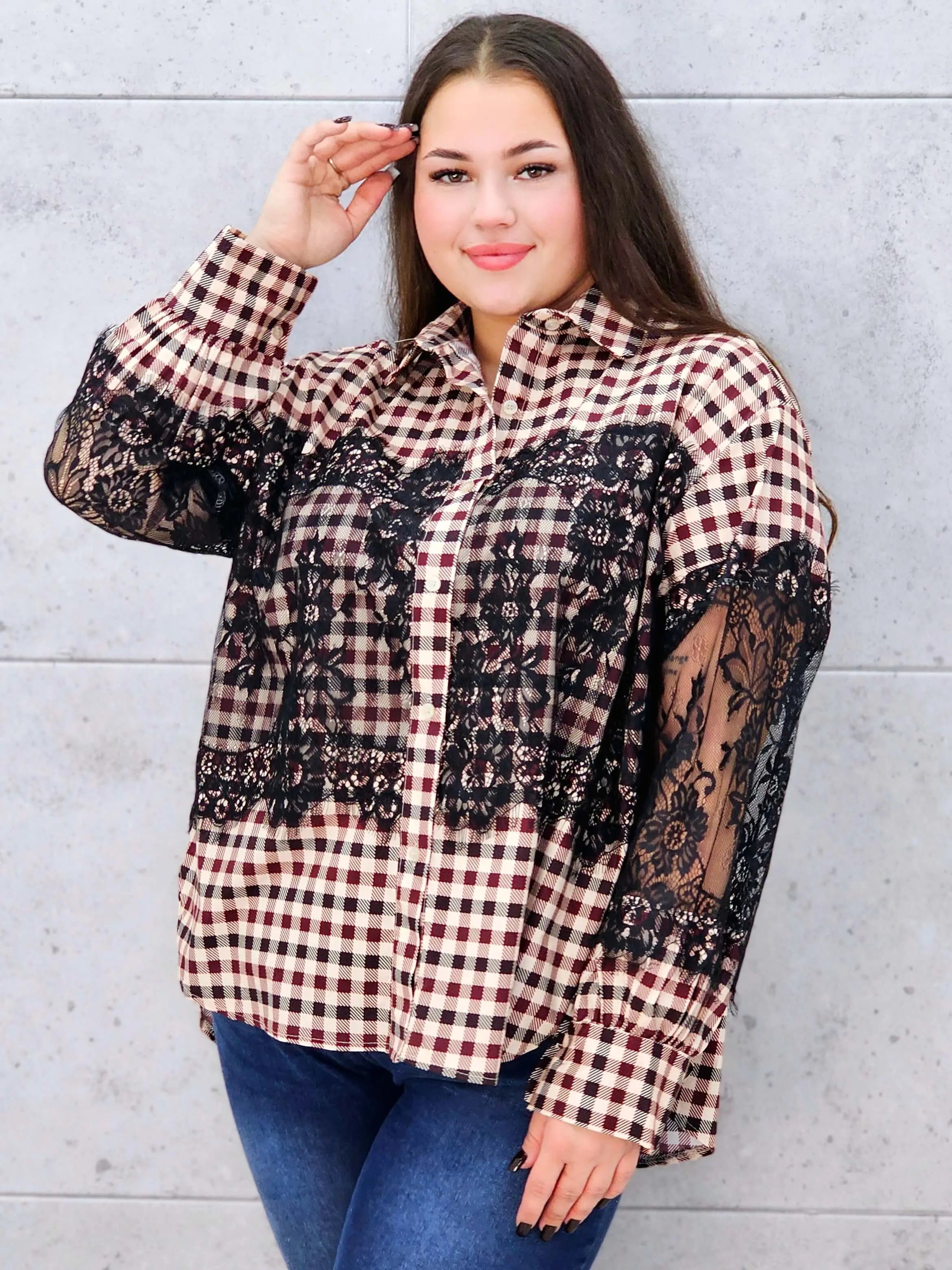 koszula w kratę XXL dla kobiet – stylizacja na co dzień przód
