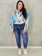 Krótka marynarka plus size w kwiaty – elegancja w modnym wydaniu Stylowa XL Stylowa XL