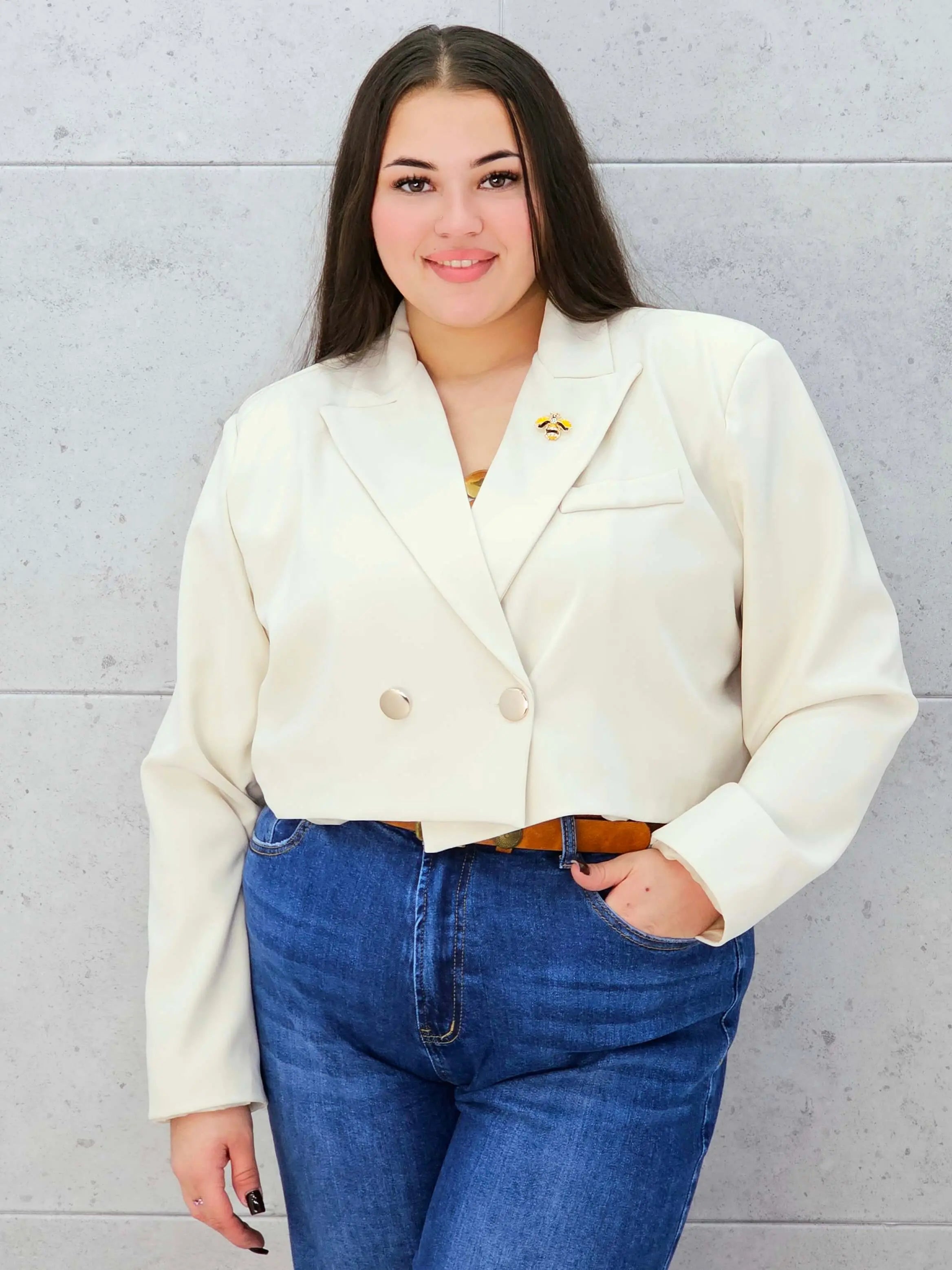 Krótka marynarka plus size z guzikami – stylowa i nowoczesna Stylowa XL Stylowa XL