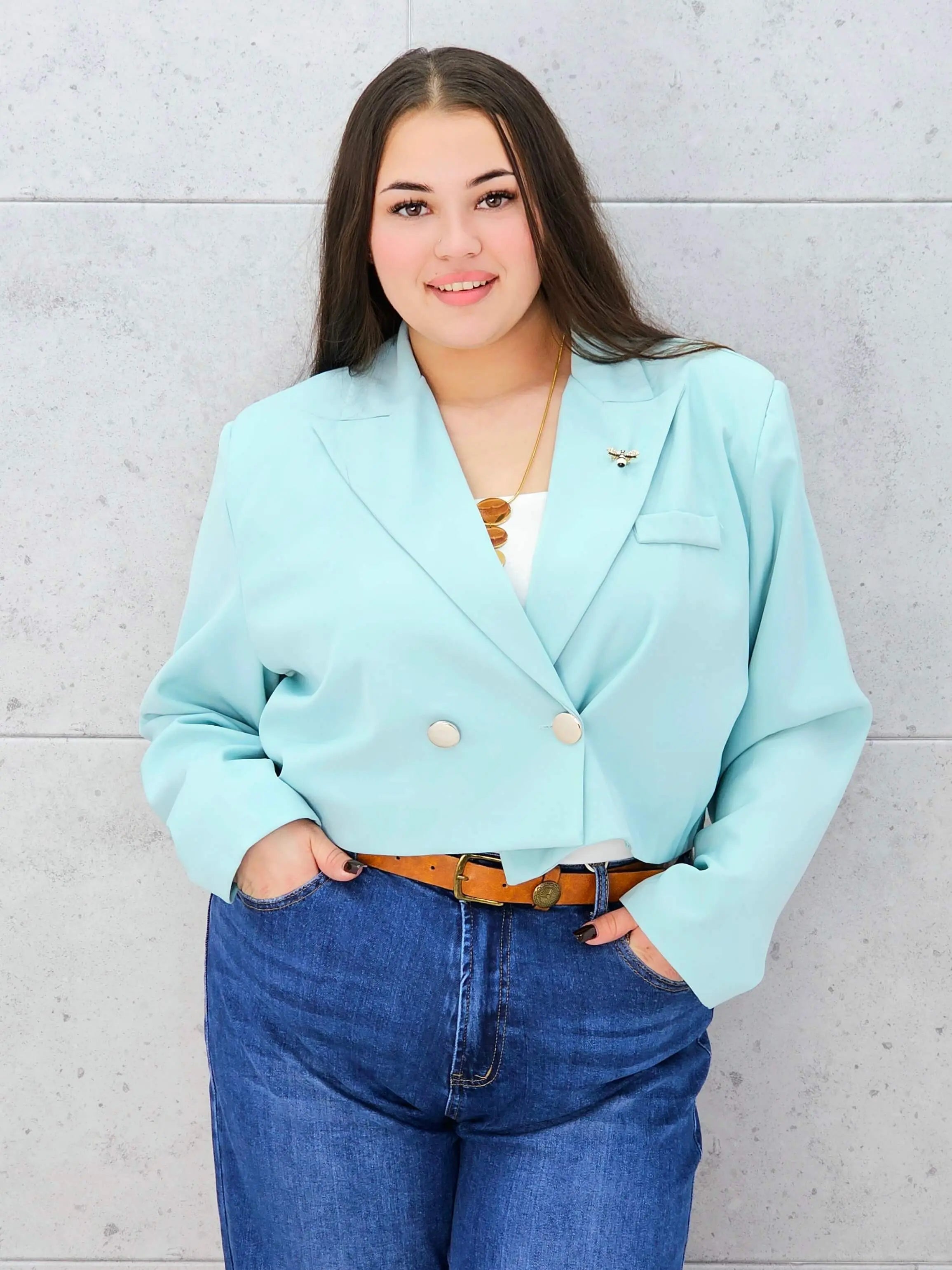 Krótka marynarka plus size z guzikami – stylowa i nowoczesna Stylowa XL Stylowa XL